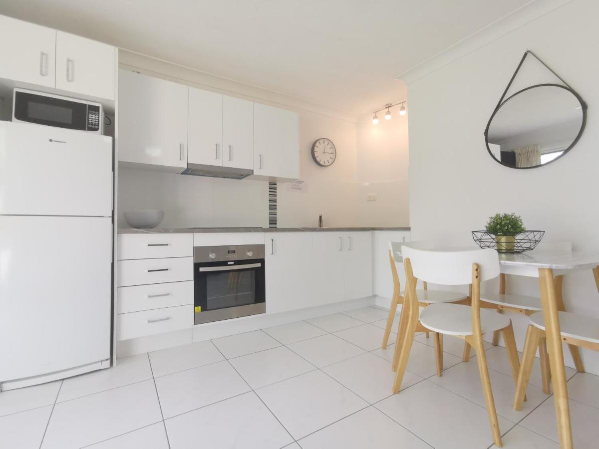 Bay Of Palms Hotel Gold Coast Bagian luar foto