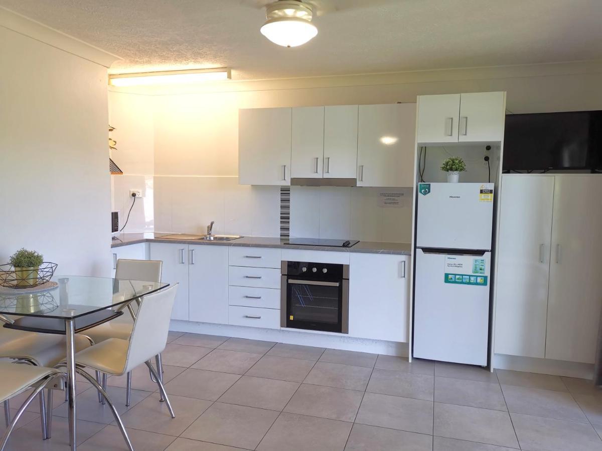 Bay Of Palms Hotel Gold Coast Bagian luar foto