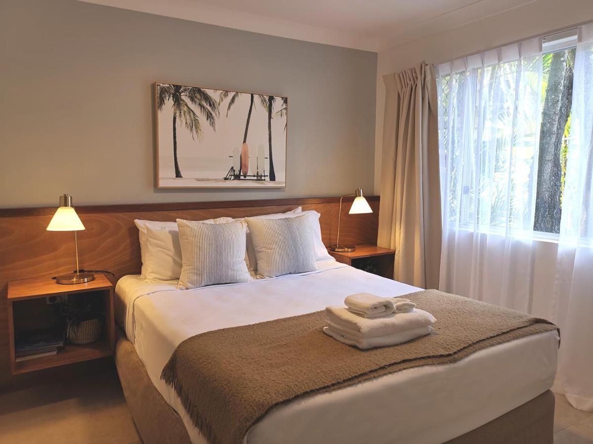 Bay Of Palms Hotel Gold Coast Bagian luar foto