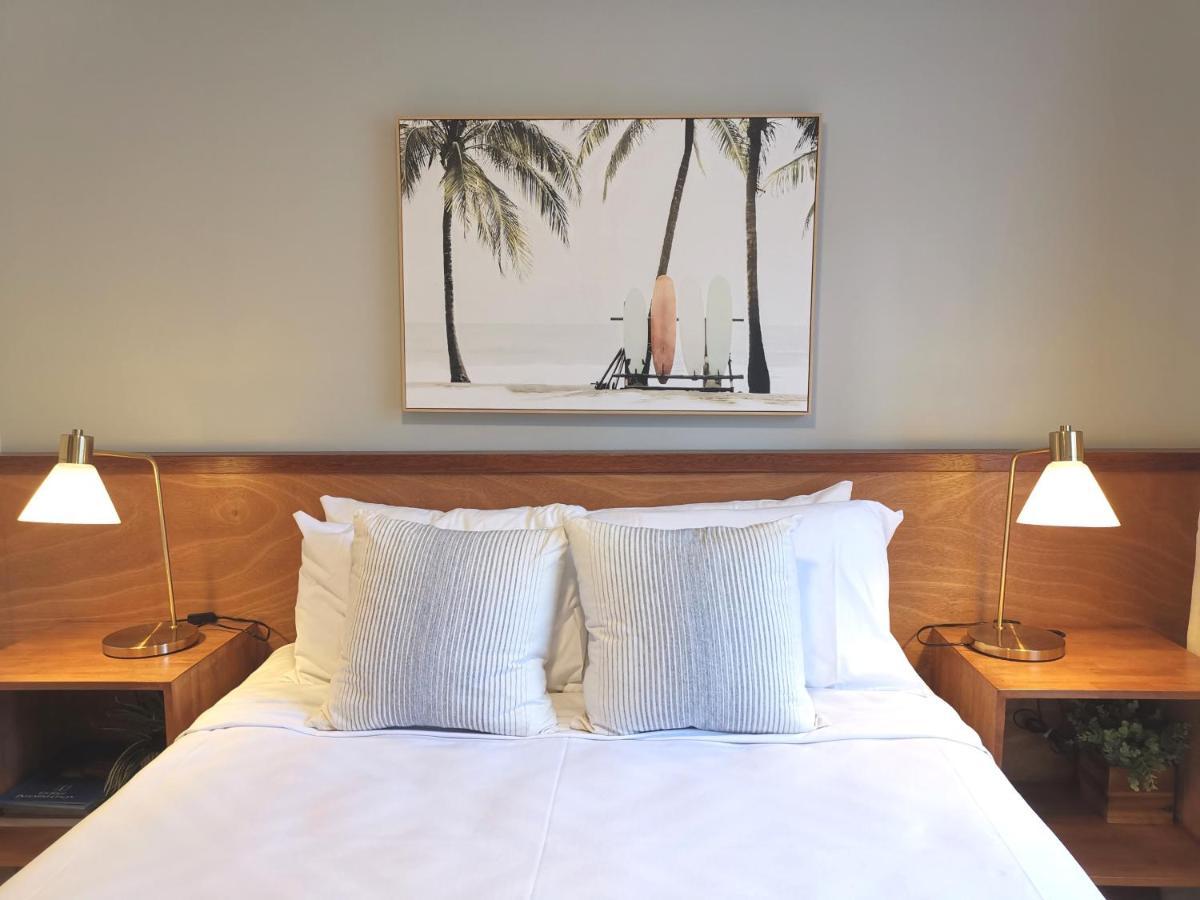 Bay Of Palms Hotel Gold Coast Bagian luar foto