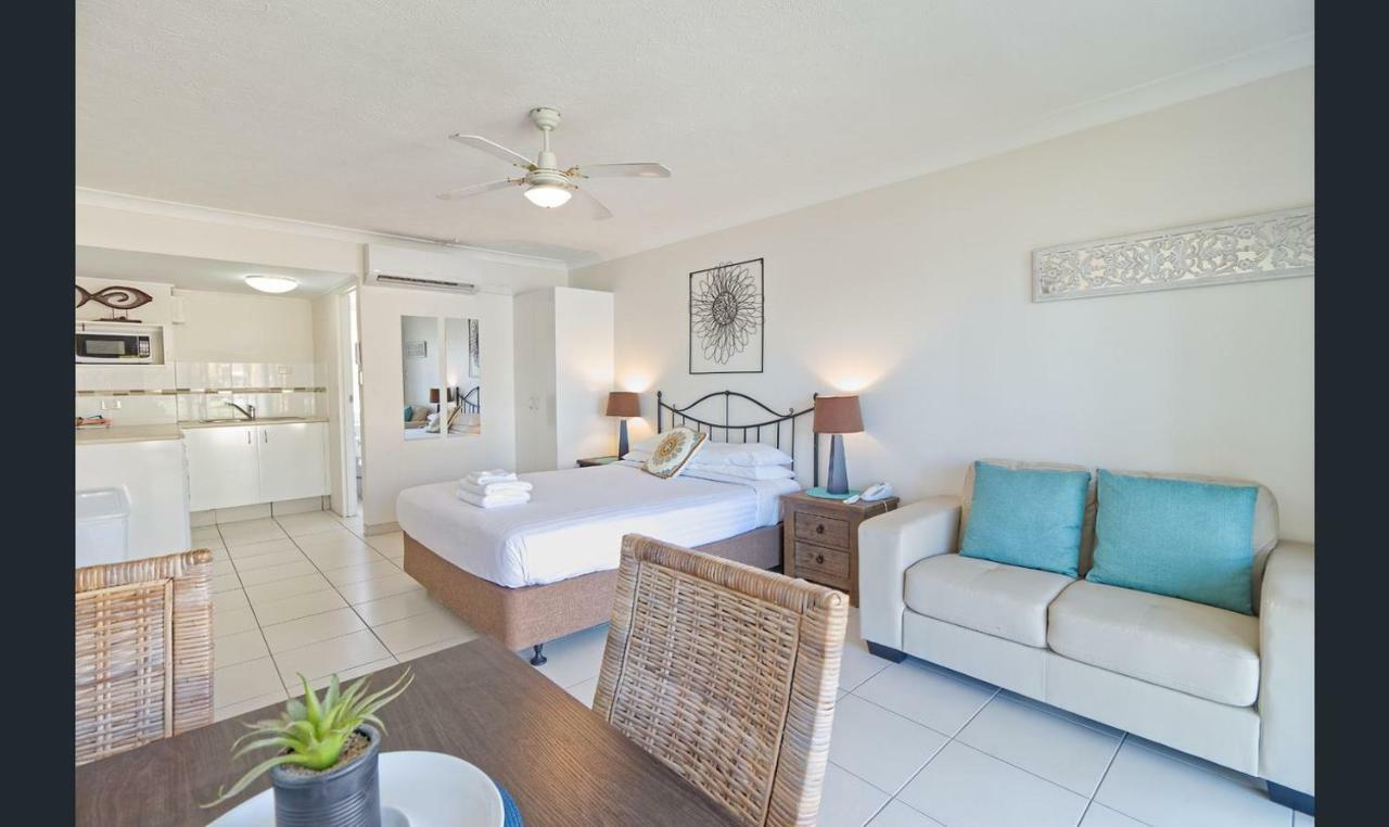 Bay Of Palms Hotel Gold Coast Bagian luar foto